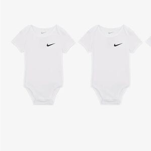 Nike Mini Me Bodysuit Set, White Onesie Black Swoosh Short Sleeve Size Newborn